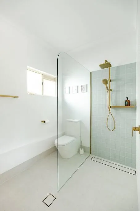 Apartment Coastal Luxe Suite With Pool ~ Walk To Noosa River Noosaville